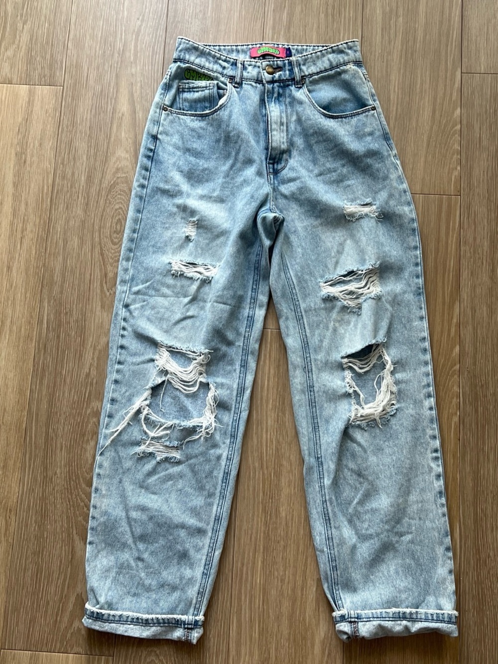Empyre Straight Jean Distressed Size 4
